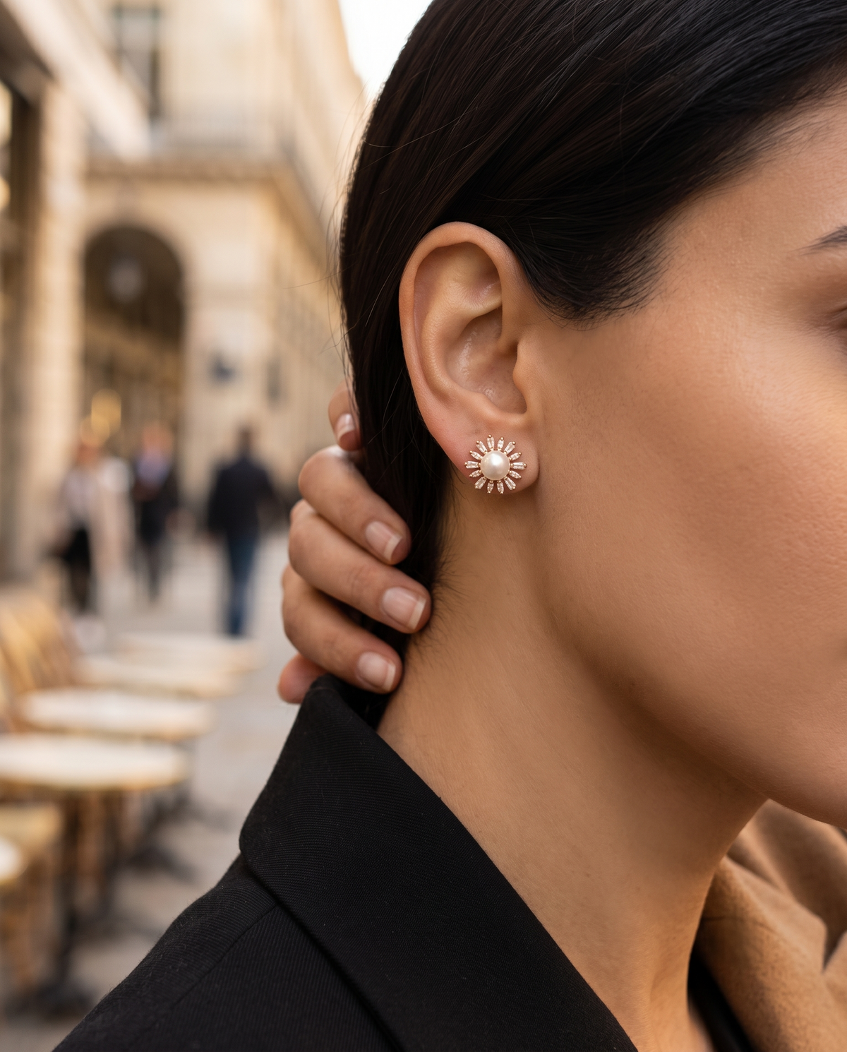 Queen Pearl Astria Earring
