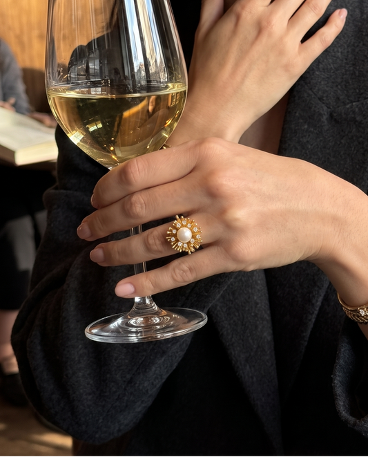Queen Swarovski Bloom Gold Ring